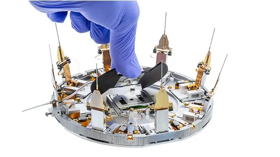 The Micro Heating and Cooling Stub mounted on a Prober Shuttle PS8.